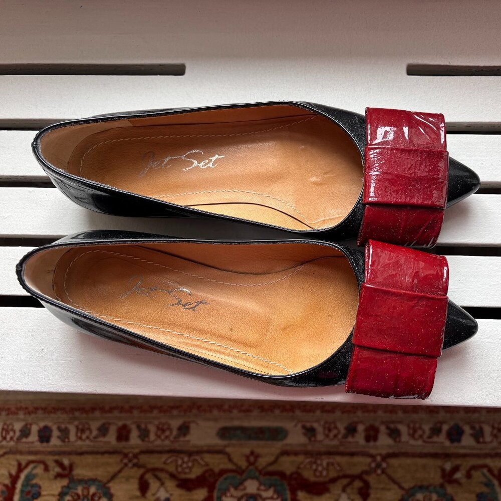Black Patent Leather Ballet Flats wit Red Bows